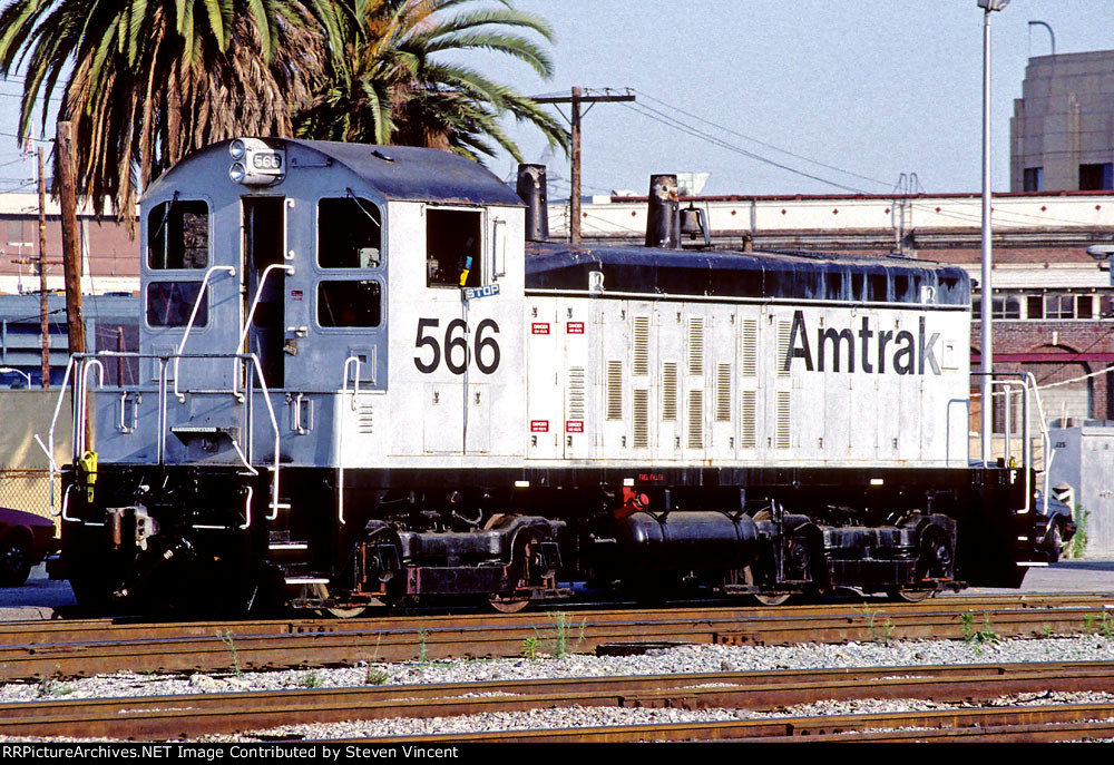 Amtrak SSB1200 AMTK #566 blue flagged.